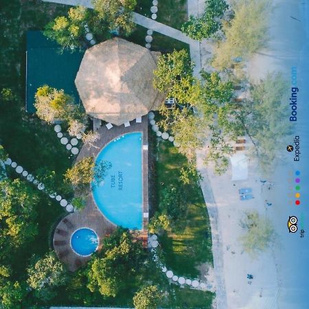 Tube Resort By Ehm Đảo Koh Rong Samloem Ngoại thất bức ảnh